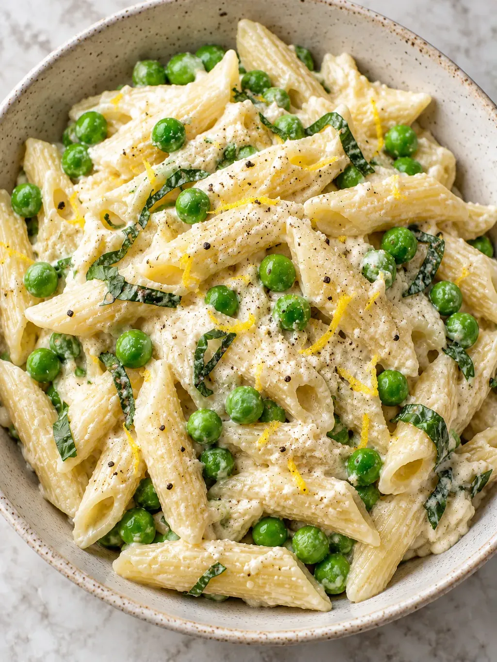 Citronpasta med ärtor och ricotta